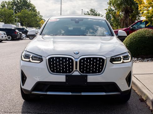 Used 2022 BMW X4 xDrive30i w/ Convenience Package AWD/4WD image 2