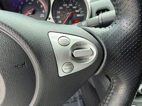 Used 2017 Nissan 370Z Coupe image 23