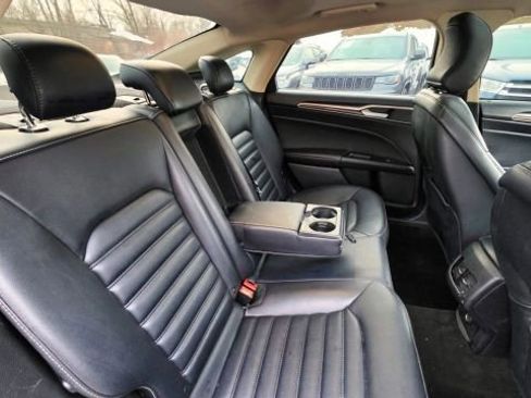 Used 2019 Ford Fusion SEL image 32