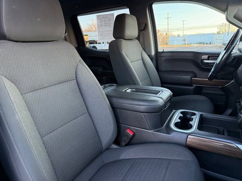 Used 2021 Chevrolet Silverado 1500 RST image 13