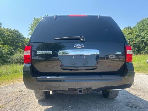Used 2014 Ford Expedition Limited w/ Equipment Group 301A AWD/4WD image 31