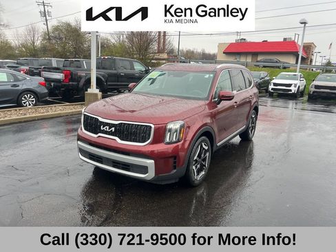 Certified 2023 Kia Telluride EX w/ EX Captain's Chair Package AWD/4WD image 3