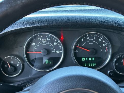 Used 2014 Jeep Wrangler Sport AWD/4WD image 26
