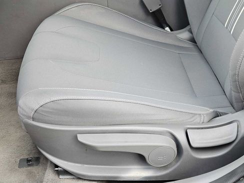 Used 2022 Hyundai Elantra SEL image 22