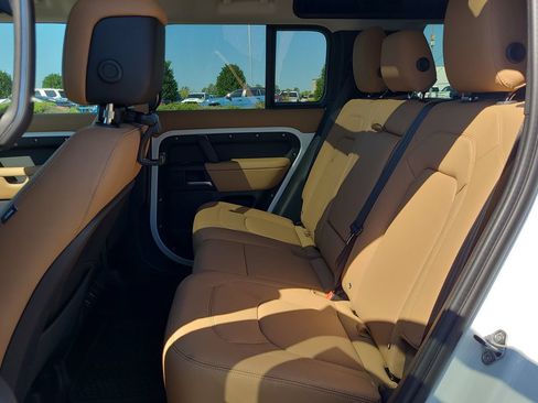 New 2026 Land Rover Defender 110 S AWD/4WD image 5