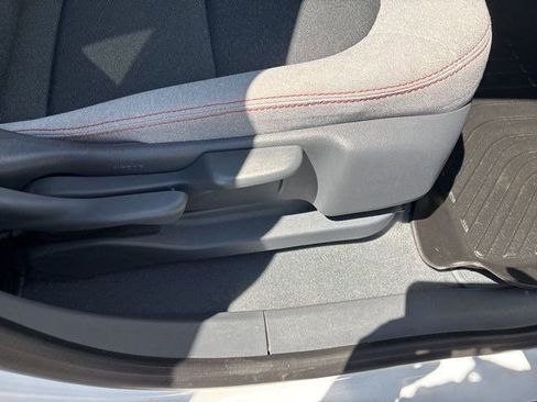 Used 2017 Chevrolet Bolt LT image 39