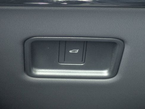 New 2026 Land Rover Range Rover Sport Dynamic SE image 18