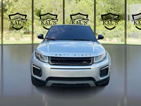 Used 2017 Land Rover Range Rover Evoque SE Premium image 2