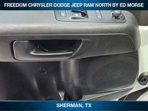 Used 2025 RAM ProMaster 2500 w/ Convenience Group FWD image 17