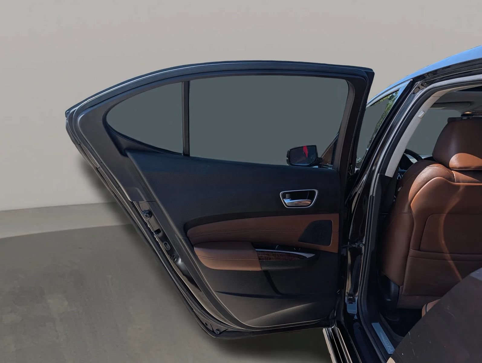 Used 2018 Acura TLX w/ Technology Package FWD image 18