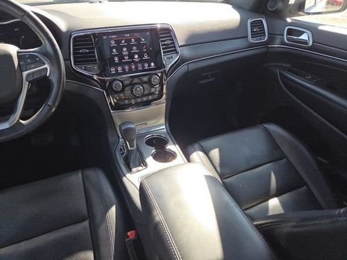 Used 2020 Jeep Grand Cherokee Limited w/ Luxury Group II AWD/4WD image 33