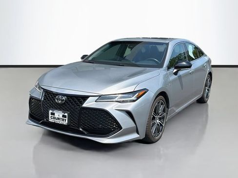 Used 2022 Toyota Avalon Touring w/ Carpet Mat Package (TMS) FWD image 3