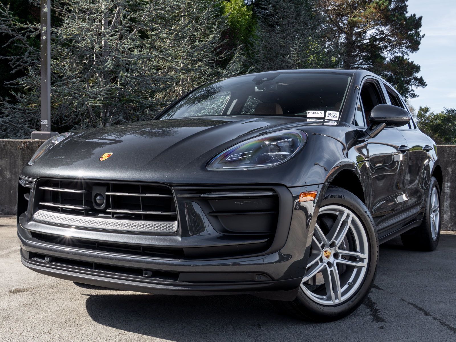 Certified 2023 Porsche Macan AWD/4WD image 7