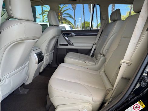 Used 2018 Lexus GX 460 Premium AWD/4WD image 25