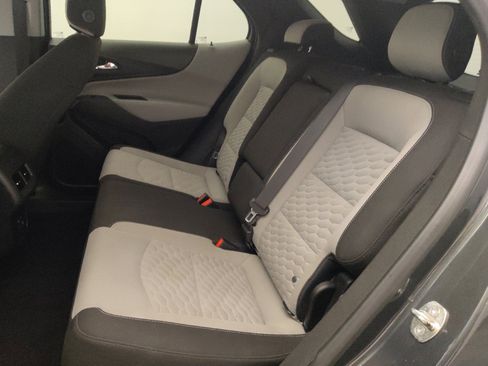Used 2020 Chevrolet Equinox LS w/ LS Convenience Package FWD image 18