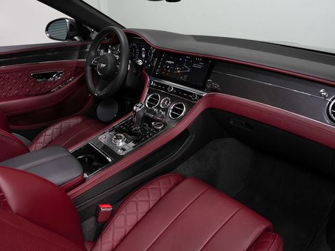 Used 2021 Bentley Continental GT V8 AWD/4WD image 45