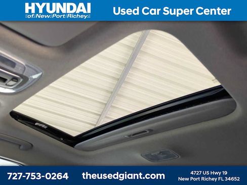Certified 2025 Hyundai Elantra SEL FWD image 20