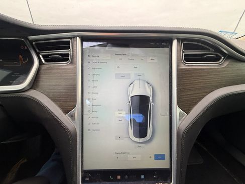 Used 2014 Tesla Model S 85 RWD image 19