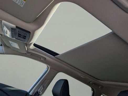 New 2026 Nissan Rogue SV FWD image 18