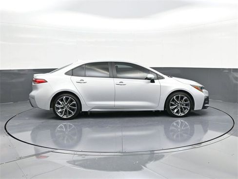 Used 2022 Toyota Corolla SE image 24