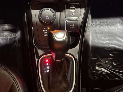 Used 2018 Jeep Compass Latitude w/ Popular Equipment Group image 20