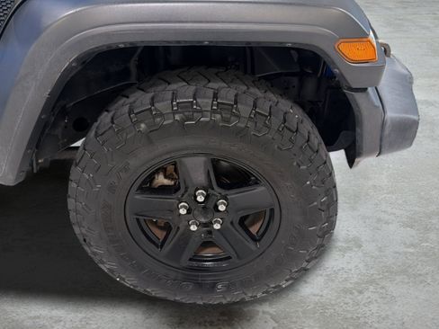 Used 2020 Jeep Gladiator Sport w/ Quick Order Package 24S AWD/4WD image 24