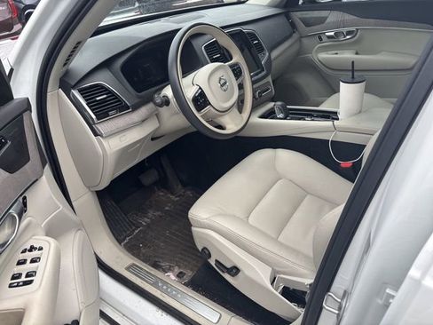 Used 2024 Volvo XC90 B6 Plus w/ Protection Package Premier image 5