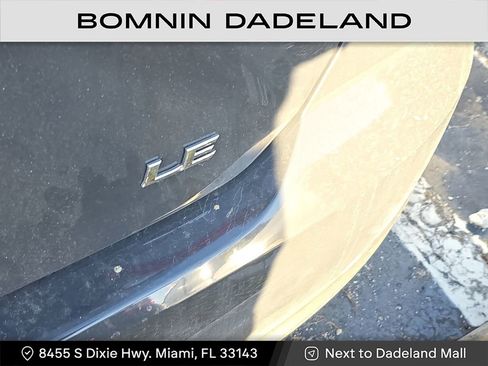 Used 2025 Toyota Camry LE image 5