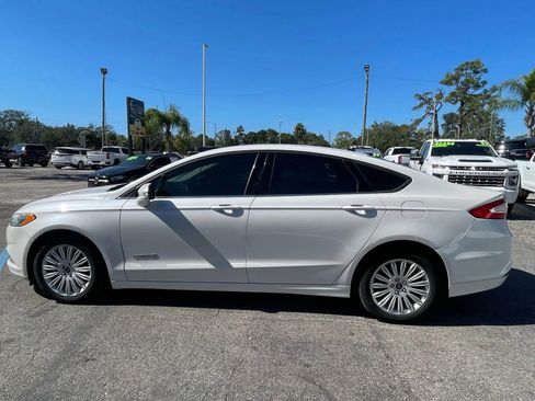 Used 2013 Ford Fusion SE image 8