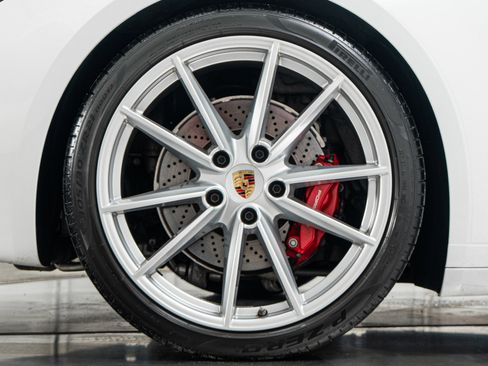 Used 2024 Porsche 911 Carrera 4S AWD/4WD image 45