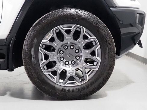 Used 2025 GMC Hummer EV 3X AWD/4WD image 65