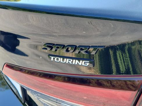 New 2026 Honda Civic FWD Hybrid Sedan image 9