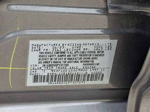 Used 2023 Nissan Sentra SR w/ SR Premium Package FWD image 25
