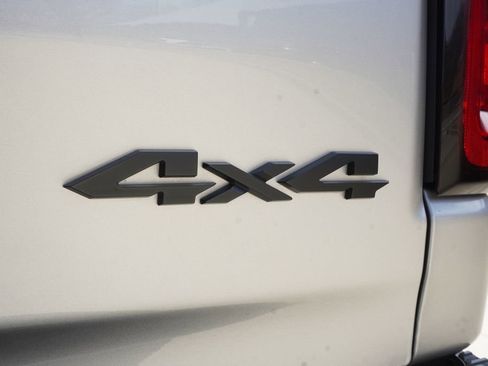 Used 2025 RAM 1500 Lone Star image 9