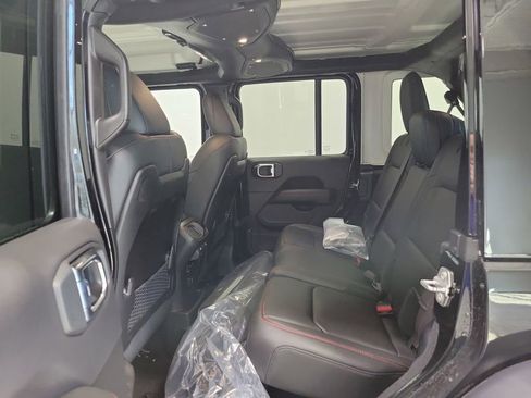 New 2026 Jeep Wrangler Unlimited Rubicon image 10