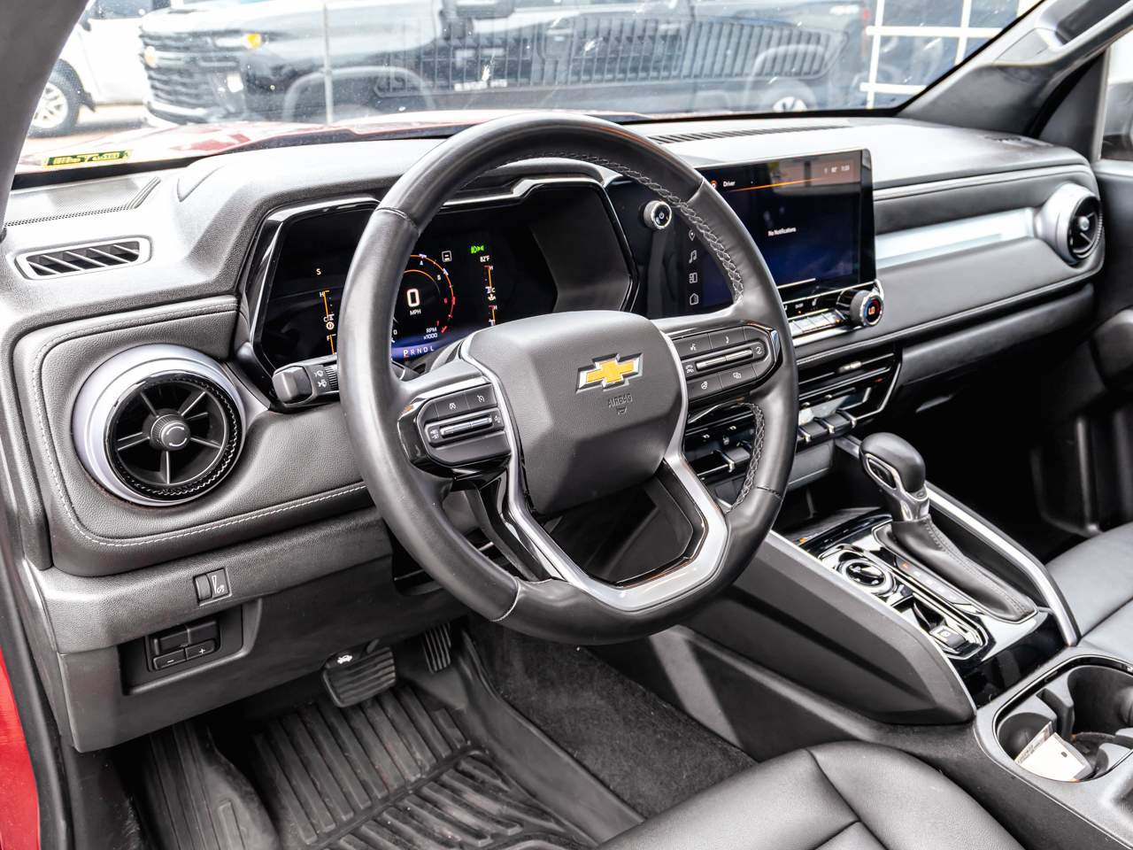 Used 2023 Chevrolet Colorado LT w/ LT Convenience Package III AWD/4WD image 8