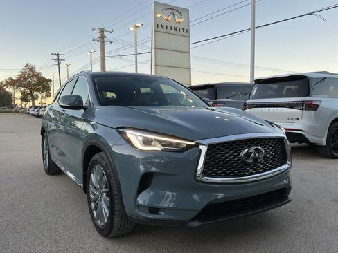Certified 2024 INFINITI QX50 Luxe image 9