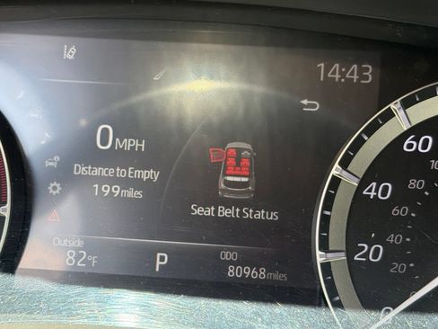Used 2021 Toyota Highlander XLE FWD image 7