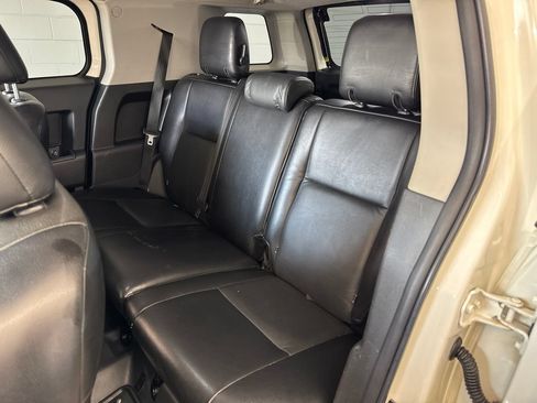 Used 2014 Toyota FJ Cruiser 4WD w/ Convenience Package image 20