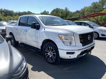 Used 2021 Nissan Titan SV w/ SV Convenience Package
