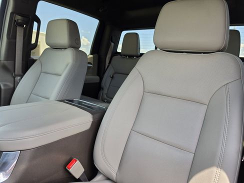 Used 2025 GMC Sierra 1500 SLT w/ SLT Premium Plus Package AWD/4WD image 10
