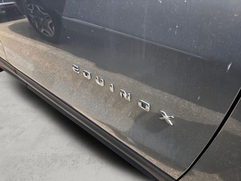 Used 2018 Chevrolet Equinox LT image 18