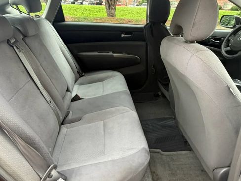 Used 2007 Toyota Prius w/ Pkg 2 FWD image 13