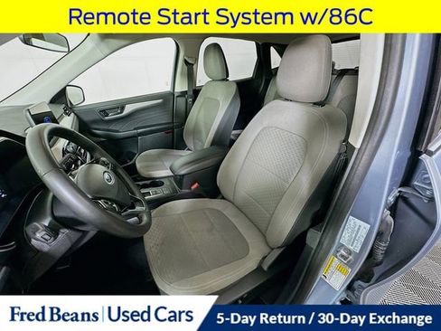 Certified 2022 Ford Escape SE w/ SE Sport Appearance Package AWD/4WD image 25