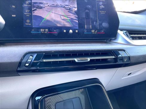 Used 2025 BMW X1 xDrive28i w/ Convenience Package image 33