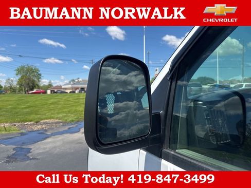 Used 2007 GMC Savana 2500 RWD image 17