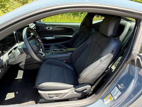 Used 2024 Ford Mustang Coupe RWD image 10