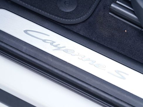 Used 2025 Porsche Cayenne S image 14