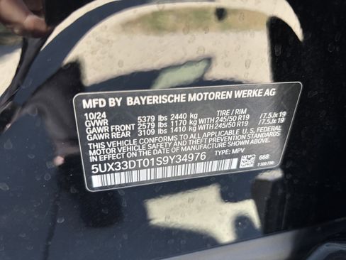 Certified 2025 BMW X4 xDrive30i image 37