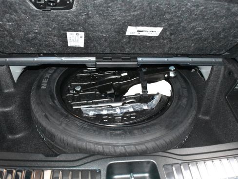 New 2026 Mercedes-Benz GLS 450 4MATIC image 29